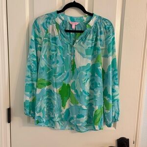 Lilly Pulitzer Elsa Top First Impression Poolside Blue Silk Blouse Size XS EUC